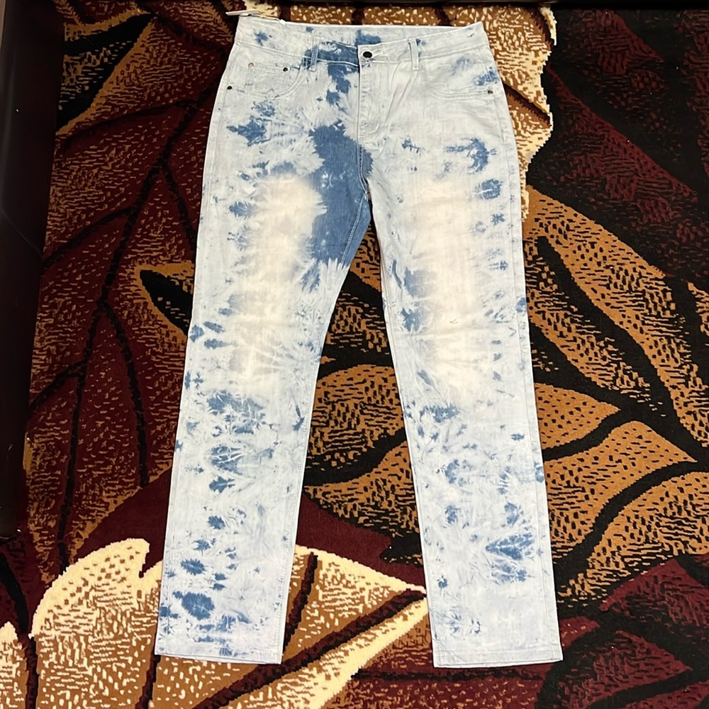 Mann blue jeans